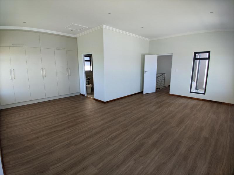 4 Bedroom Property for Sale in Kidds Beach Eastern Cape